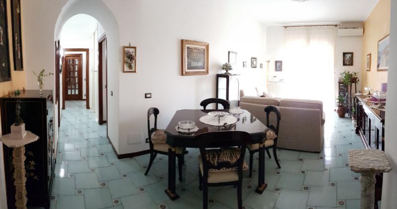 vomero/arenella appart. libero ristrutturato arredato 3 vani 2 accessori  p.auto