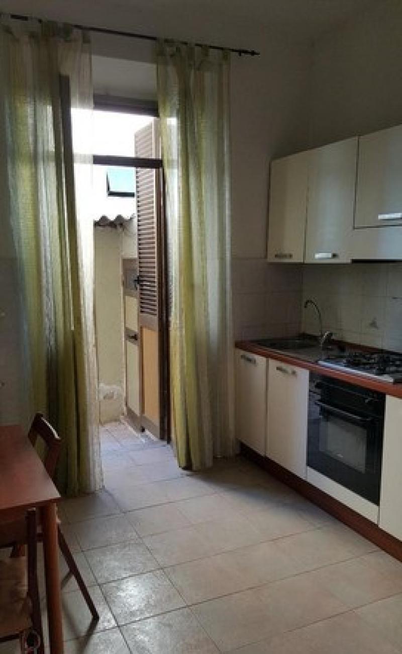 alghero appartamento al piano rialzato con cortile privato !!!