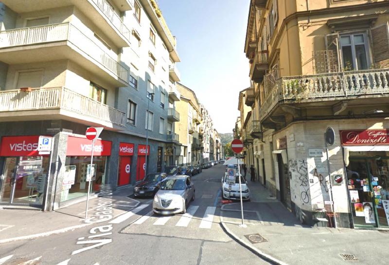 Vendesi Appartamento a Torino via donizetti 15