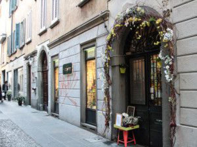 negozio via sant orsola, bergamo centro