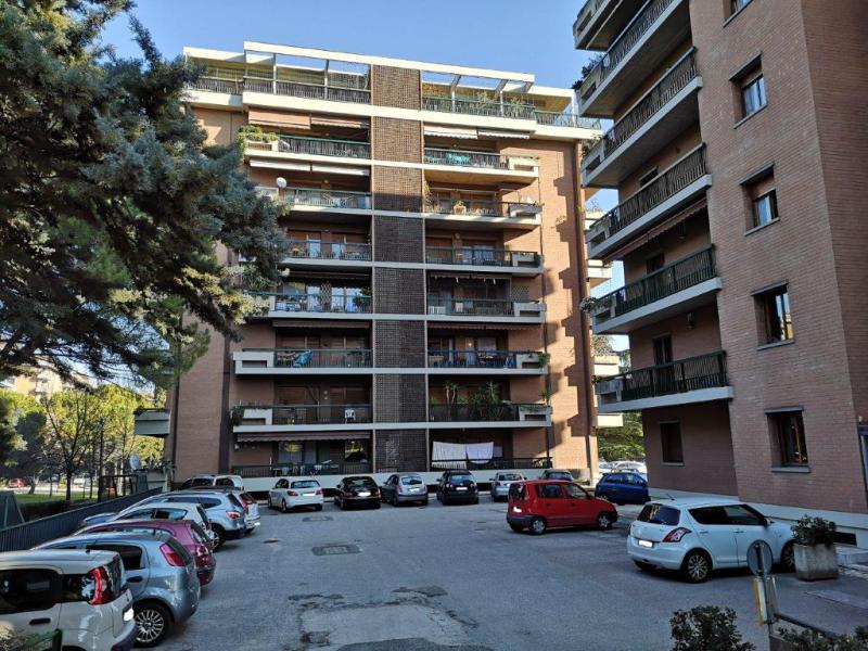 Affittasi Appartamento a Perugia via vittorio emanuele orlando
