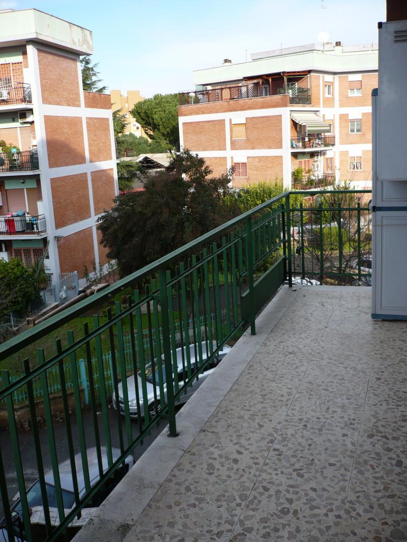 Vendesi Appartamento a Roma via beltrami scalia 25