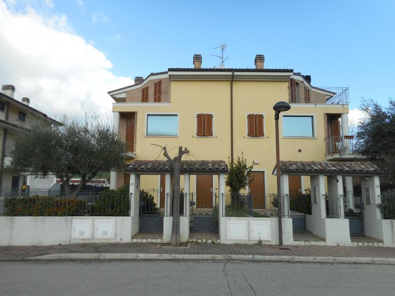 Vendesi Appartamento a Monte Porzio frazione di castel vecchio via lazio n. 40/44
