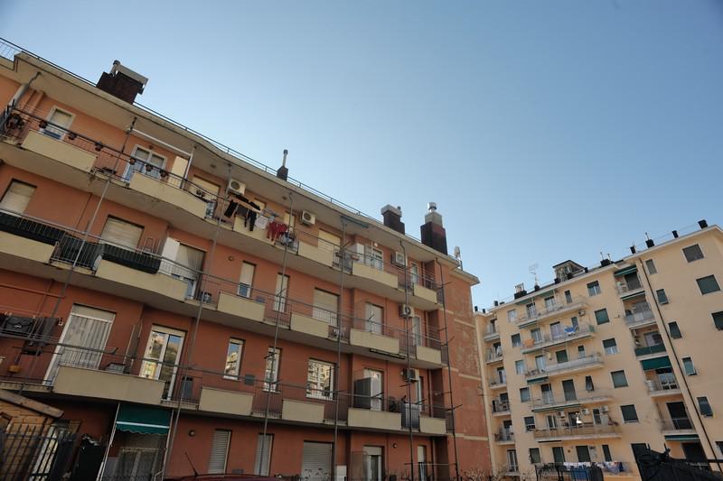 Vendesi Appartamento a Genova via murtola
