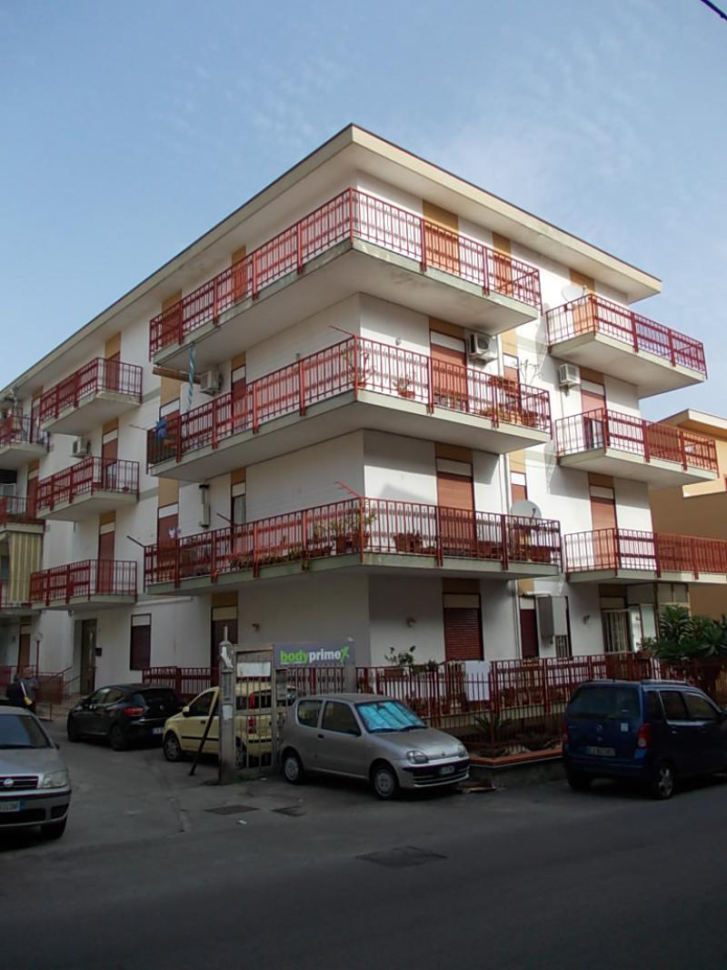 Vendesi Appartamento a Palermo via firmaturi 1